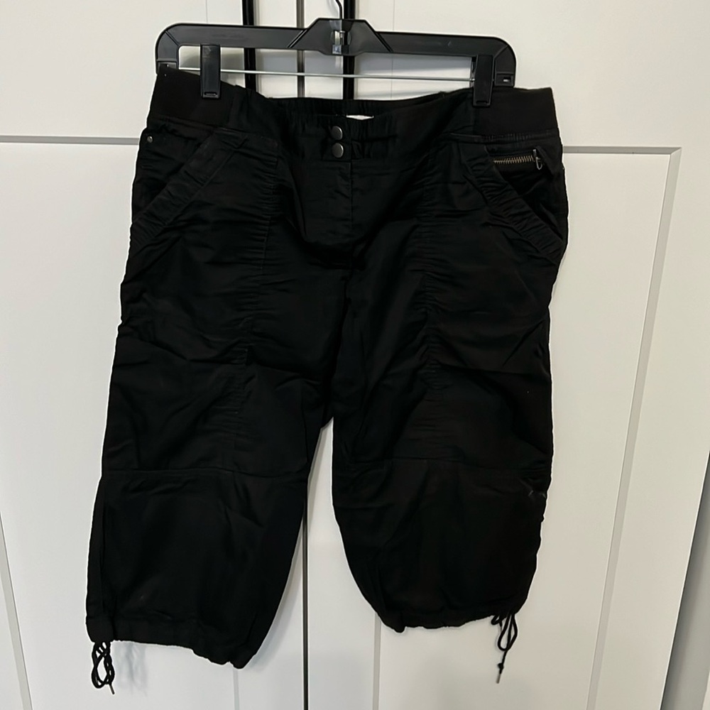 Loft Marisa Capri Pants/Shorts - Size 12